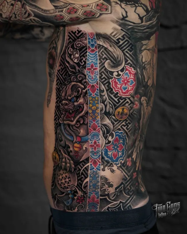 Traditional Japanese body suit panel down the ribs and hip in colour